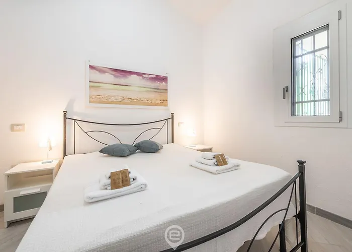 Pinus Village Coastal Hideway 度假居 *