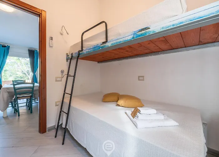 Pinus Village Coastal Hideway 度假居 *