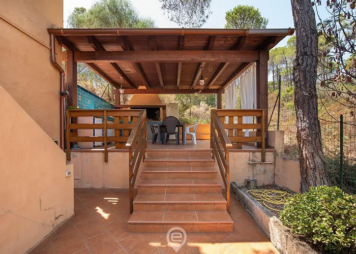 度假居 Pinus Village Coastal Hideway 福特村